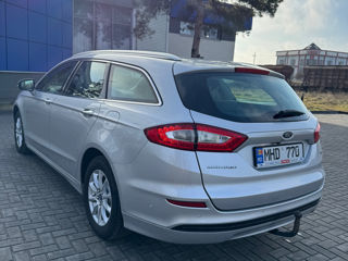 Ford Mondeo foto 3