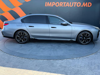 BMW i7 foto 5