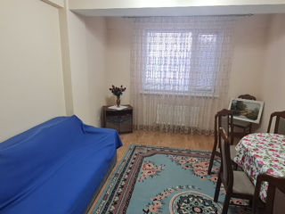 Apartament cu 2 camere, 55 m², Botanica, Chișinău foto 3