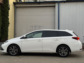 Toyota Auris foto 4