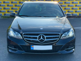 Mercedes E-Class foto 2