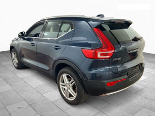 Volvo XC40 фото 5