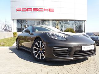 Porsche Panamera foto 1