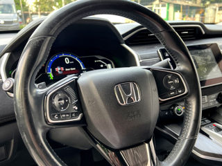 Honda Clarity фото 6