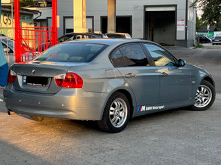 BMW 3 Series foto 5