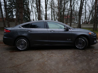 Ford Fusion foto 4