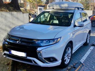 Mitsubishi Outlander foto 2