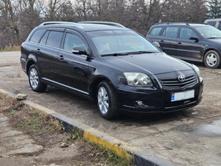 Toyota Avensis foto 6