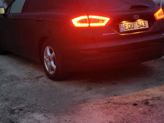 Ford Mondeo foto 7