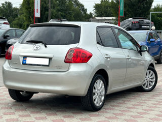 Toyota Auris foto 4