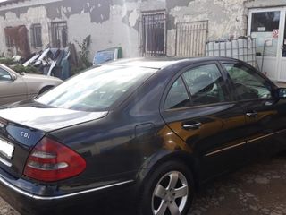 Mercedes E Class foto 1