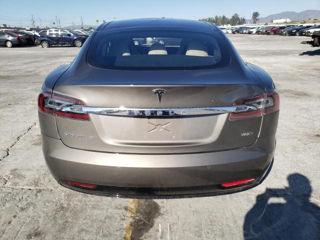 Tesla Model S foto 5