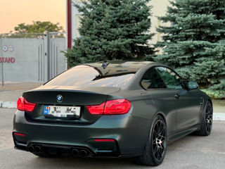 BMW M4 foto 4