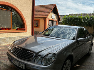 Mercedes E-Class foto 10