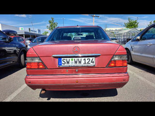 Mercedes Series (W124) foto 4