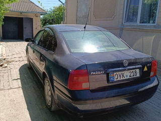 Volkswagen Passat foto 3