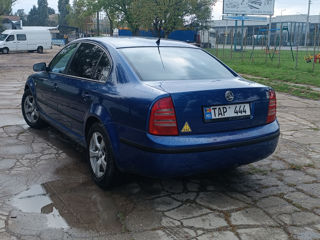 Skoda Superb foto 6