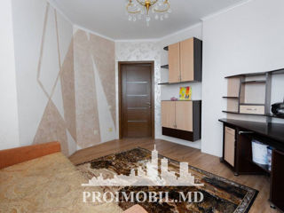 Apartament cu 3 camere, 126 m², Buiucani, Chișinău foto 5