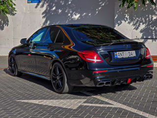 Mercedes E-Class foto 4