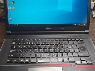Fujitsu Lifebook A574/k i5/8Gb/256Gb фото 1