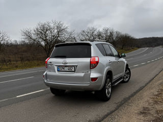 Toyota Rav 4 foto 4