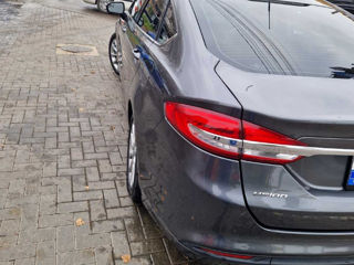 Ford Fusion foto 8