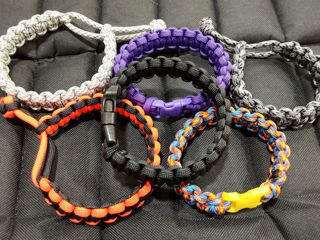 Parachute cord bracelets foto 1