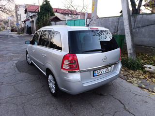 Opel Zafira foto 4