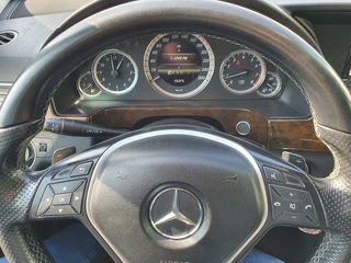 Mercedes E Class foto 8