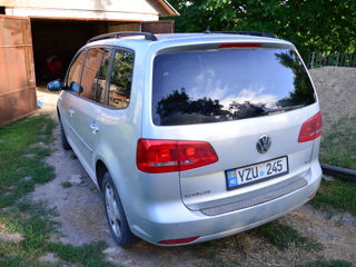 Volkswagen Touran foto 5