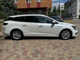 Renault Megane фото 6