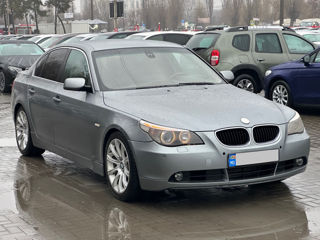 BMW 5 Series foto 4