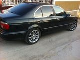 BMW 5 Series foto 3