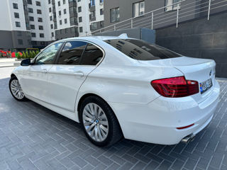 BMW 5 Series foto 3