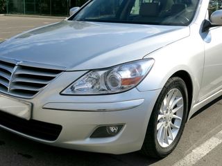 Hyundai Genesis foto 1