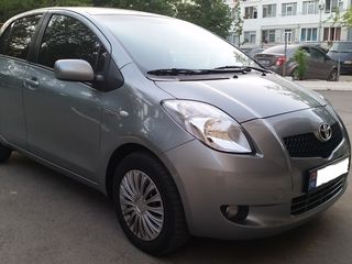 Toyota Yaris foto 6