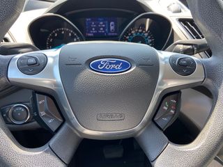 Ford Escape foto 12