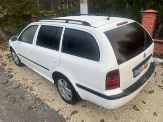 Skoda Octavia foto 2