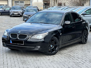 BMW 5 Series foto 1