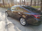 Opel Insignia foto 1