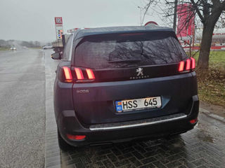 Peugeot 5008 foto 3