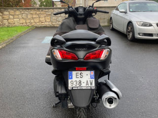 Suzuki Burgman foto 3