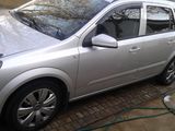 Opel Astra foto 1