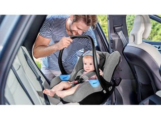 Scaun auto KinderKraft Mink 0+(0-13 kg) gri la 1920 lei! foto 1