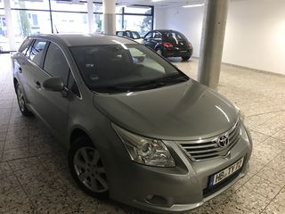 Toyota Avensis foto 3