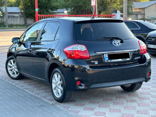 Toyota Auris foto 3