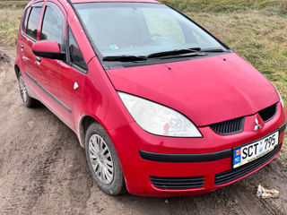 Mitsubishi Colt foto 3