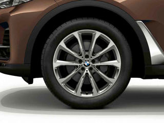 Комплект резины на дисках BMW X7 foto 4