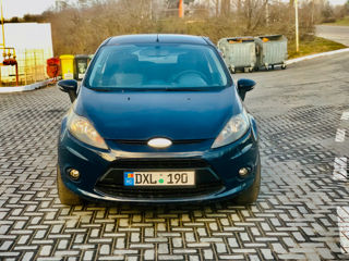 Ford Fiesta foto 5