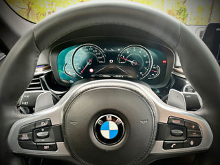 BMW 5 Series foto 8